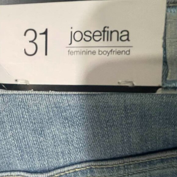 7 For All Mankind NWT Josefina Feminine Boyfriend Women's Jeans size 31 - Picture 10 of 16